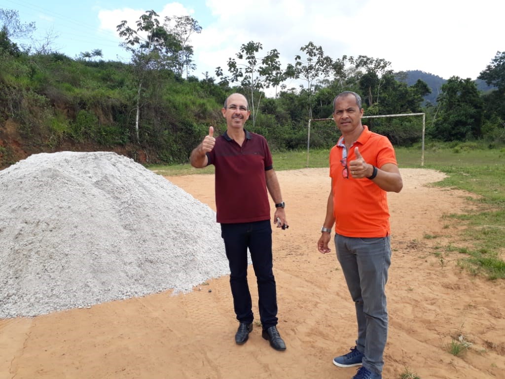 Camacã: Prefeitura recupera Campo do bairro Novo em S.J. do Panelinha

